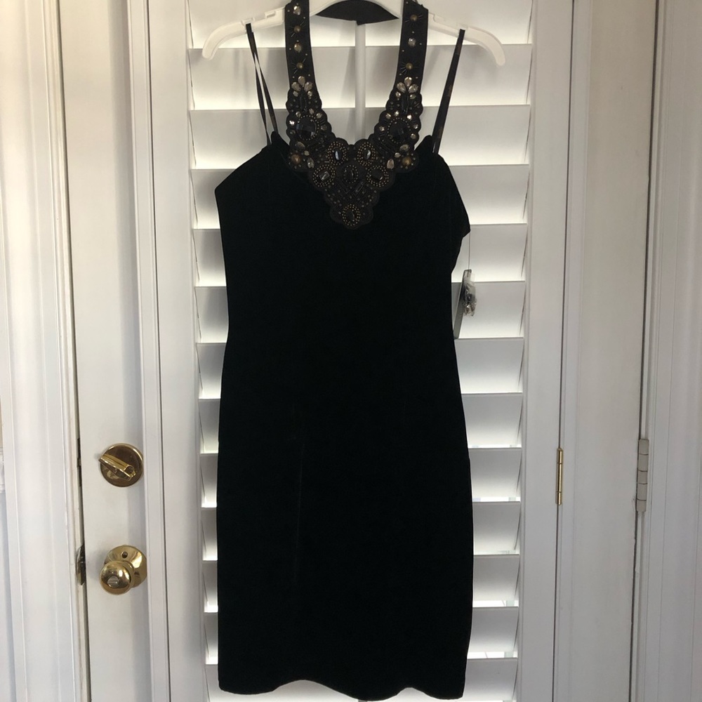 Laundry Size 2 Strapless Velveteen Dress